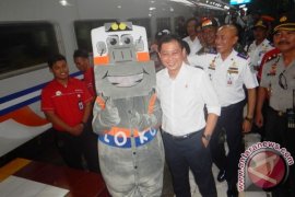 Menhub: Arus Penumpang KA Akhir 2015 Meningkat