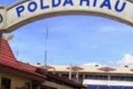 Akses Masuk Markas Polda Riau Diperketat