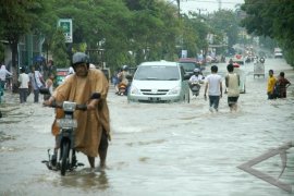 10 kantor pemerintahan Pamekasan tergenangi banjir Page 1 Small