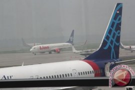 Sejumlah penerbangan di Bandara Kualanamu ditunda karena kabut Page 1 Small
