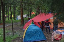 Perhutani Tutup Jalur Pendakian Gunung Lawu