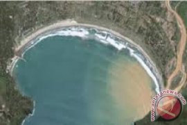 Wisatawan Korban Terseret Ombak Pantai Klayar Ditemukan