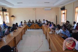 Diva Karaoke Singaraja Rekrut Kembali Karyawan Dipecat