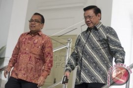 Agung Laksono Meets President Jokowi