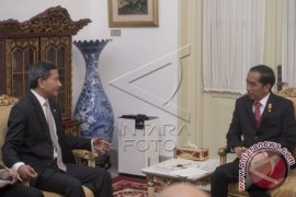 President Receives Courtesy Call From Singapore's Foreign Minister