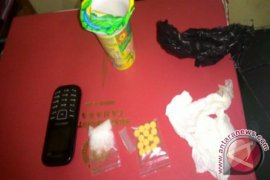 Polres Kotabaru Amankan Ekstasi Senilai Rp15.000.000