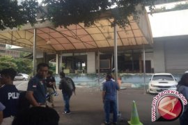 Starbucks Porak Poranda Pasca-Pengejaran Teroris