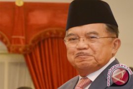 Kalla Tutup Kesaksian Dengan Foto Bersama