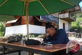 Wisata Minum Kopi Di Gunung  Lubuk Raya