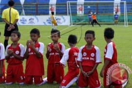 AQUA DANONE NATIONS CUP 2016 Page 1 Small