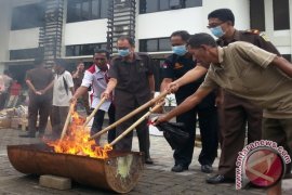 Jaksa Sumenep Musnahkan 311,85 Gram Sabu-Sabu