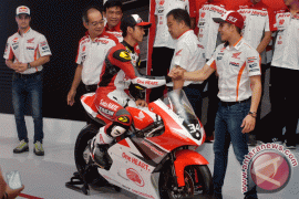 Pebalap Indonesia akan berlaga di Moto2 dan Moto3 Page 1 Small
