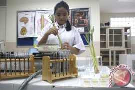 Siswa SMA Surabaya Ciptakan Puding "Hand Sanitizer"