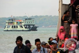 Pakde Karwo Akui Penggratisan Suramadu Berdampak ke Feri