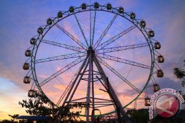 Senja di sindu park Page 1 Small