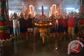 Sembayang Malam Imlek