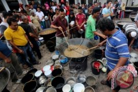 Tradisi Kuah Beulangong Maulid