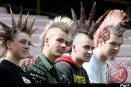 Kenakalan Remaja Dan Pubertas, Orangtua Banyak Bicara Daripada Mendengar