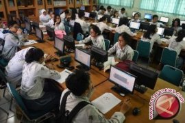  299 Peserta Ikuti UN Perbaikan di Kaltim