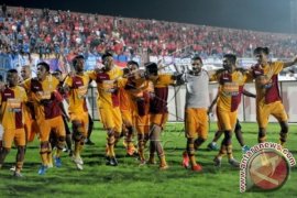 Arema Cronus Tak Remehkan Gresik United