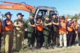 Wujudkan Swasembada Beras, TNI Bantu Cetak 1.400 Hektare Sawah di Meranti