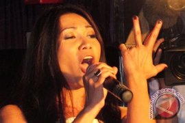 Anggun, Afgan dan Cakra Khan ramaikan konser Siti Nurhaliza Page 1 Small