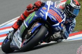 Lorenzo Start Terdepan MotoGP Qatar Besok, Rossi di Posisi 5
