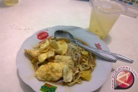 Mie Atep Belitung Diserbu Pengunjung Jelang GMT