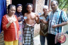 Pembagian Bantuan KTP Gratis