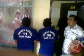 Polisi Tangkap Dua Pengedar Ekstasi dan Sabu-sabu