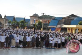 Warga Banjar Shalat Gerhana