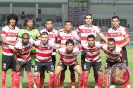 Madura United-PWI Sumenep Gelar "Nobar"