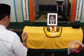 JS Badudu Dimakamkan di TMP Cikutra Bandung