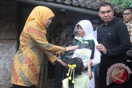 Mensos Bedah 55 Rumah Warga Kota Malang