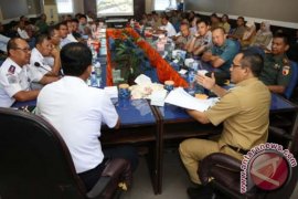 Bupati Banyuwangi Gelar Koordinasi Atasi Antrean Pelabuhan