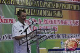 Bupati Asahan Buka Seminar Pengembangan Kewirausahaan Pemuda