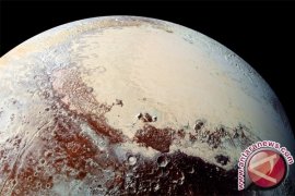 Pluto Rumah Bagi Beragam Medan