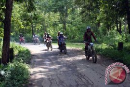 Pengunjung Wisata Prataan Tuban Terganggu Pengendara Trail