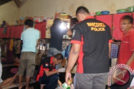 Polres-TNI Razia Narkoba di Lapas Jember