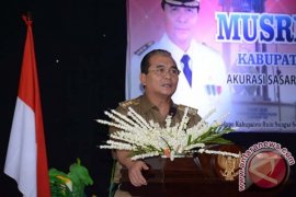 Bupati HSS  Sukses Kendalikan Pertumbuhan Penduduk