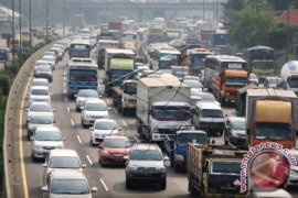 Polisi Karawang Berlakukan Sistem Buka-tutup Rest Area