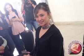 Marshanda Mengaku Senang Bisa Bertemu Ayahnya Lagi