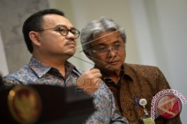 Govt Cuts Premium Gasoline, Diesel Oil Prices