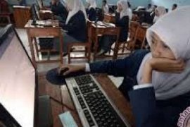  Disdik Pekanbaru Uji Coba UN Berbasis Komputer