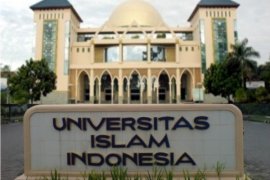 Mahasiswa UII raih "Best Diplomacy" di Inggris Page 1 Small