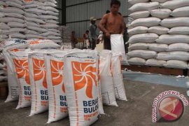 Bulog Madiun Targetkan Serap 33.000 Ton Beras