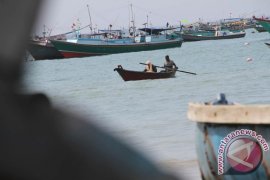 Ratusan Nelayan Andon "Banjiri" Pesisir Tulungagung-Trenggalek