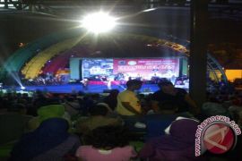 Kolaborasi Musik Tradisional Tapsel Hibur Pengunjung PRSU