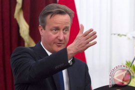 Pistol milik pengawal mantan PM Inggris ketinggalan di toilet pesawat