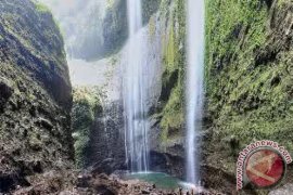 Air Terjun Madakaripura Probolinggo Dibuka Kembali